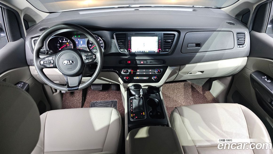 Kia Canival 2015