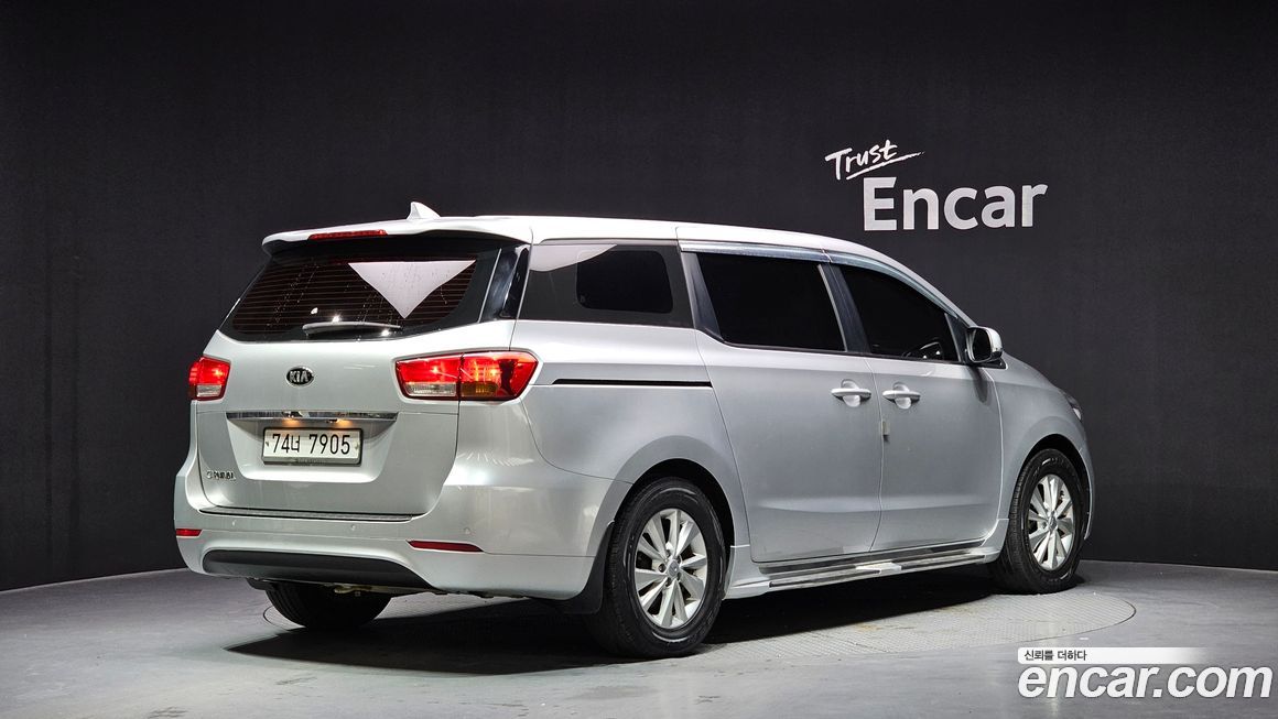 Kia Canival 2015