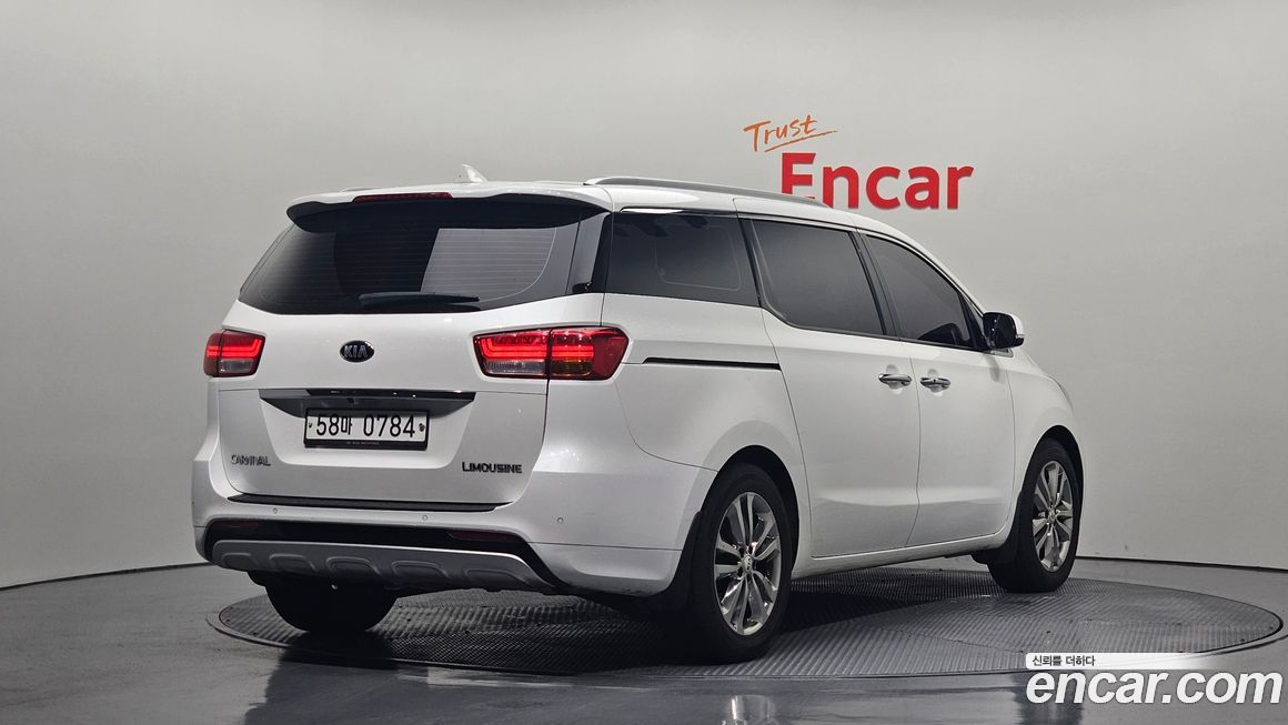 Kia Canival 2016
