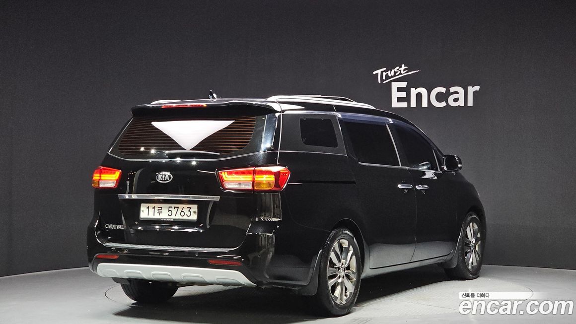 Kia Canival 2016