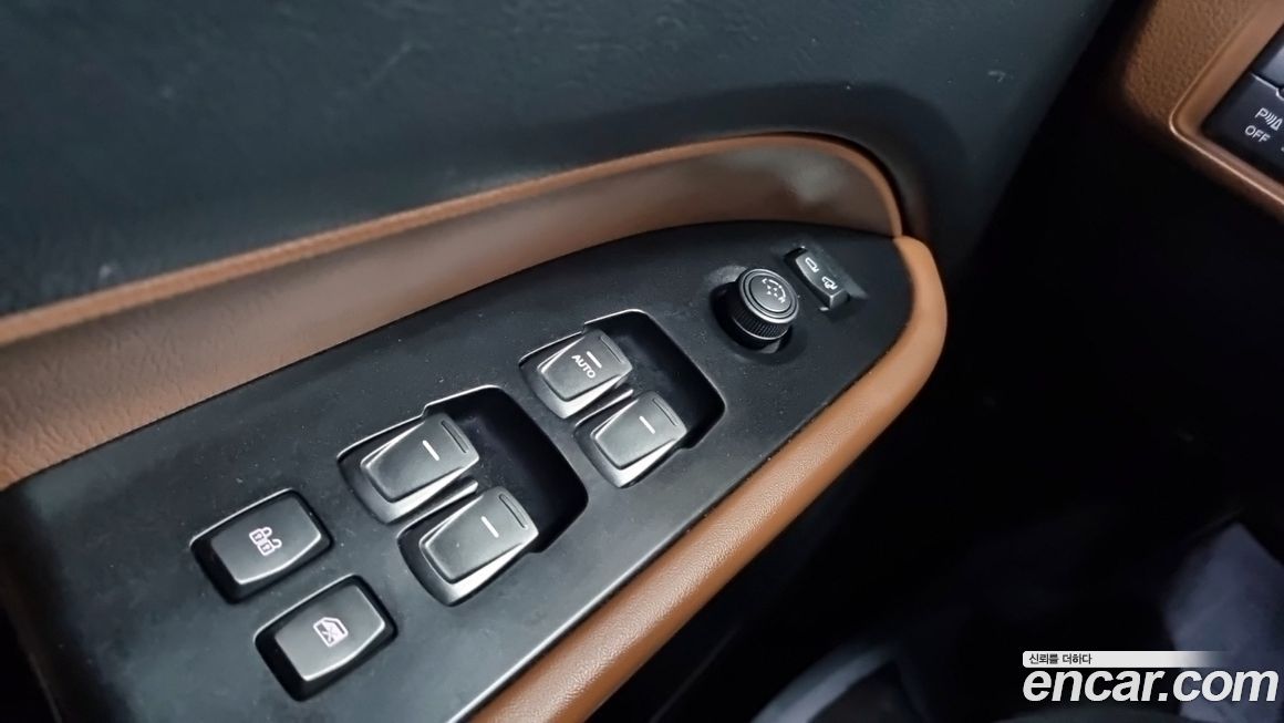 KG_Mobility_Ssangyong Rexton 2020