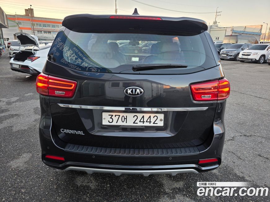 Kia Canival 2019