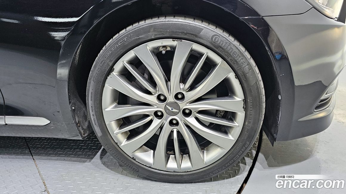 Hyundai Genesis 2016