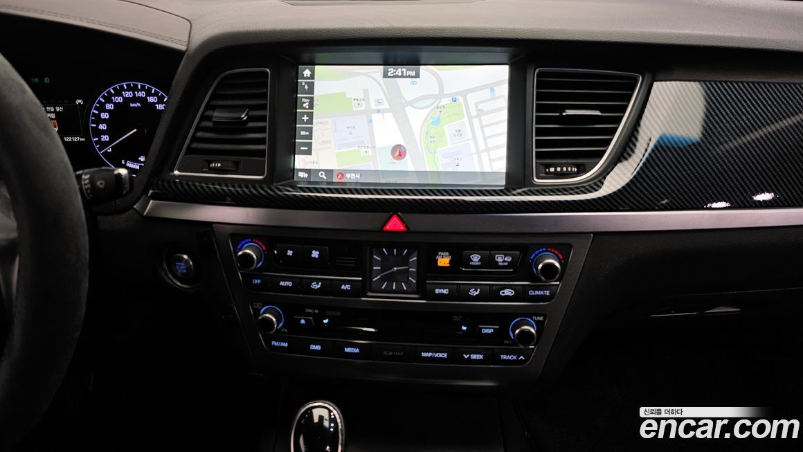 Hyundai Genesis 2016