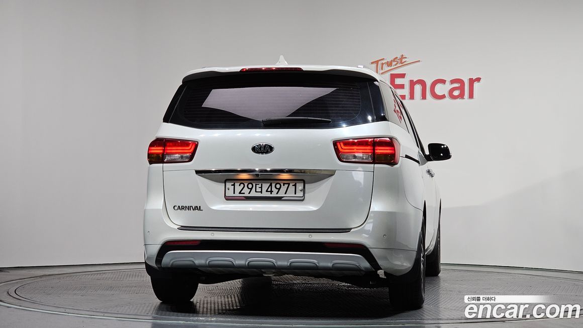Kia Canival 2017