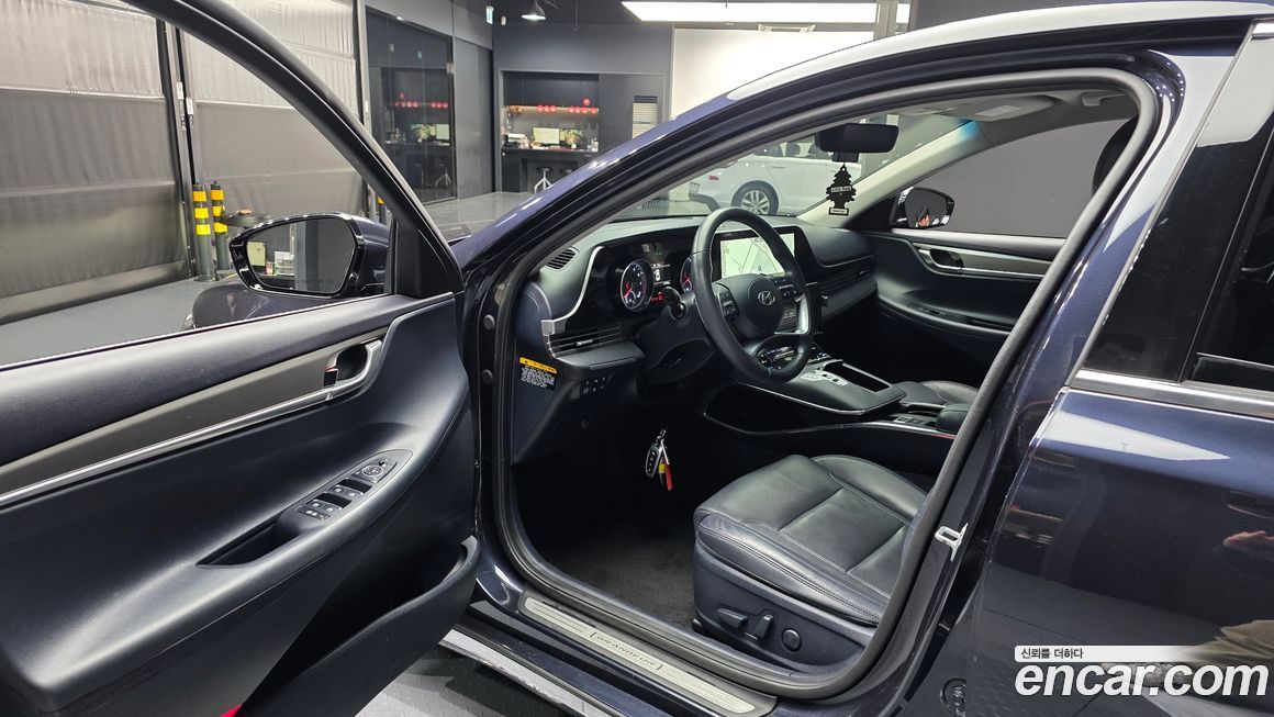 Hyundai Grandeur 2020