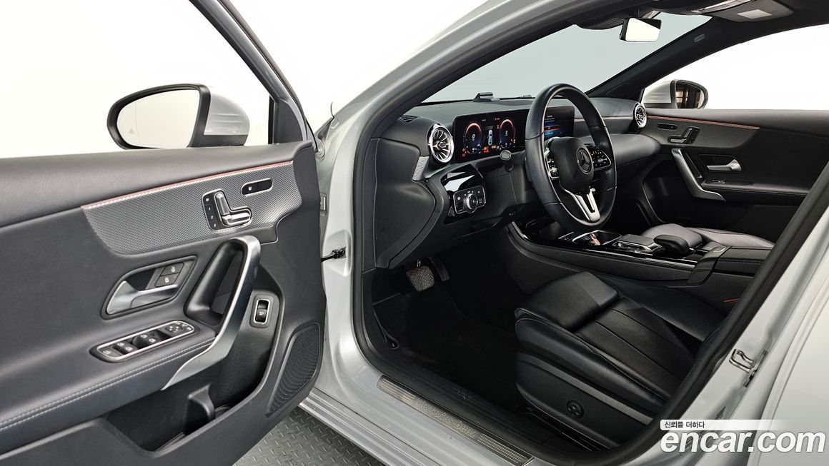 Mercedes-Benz A-Class 2022