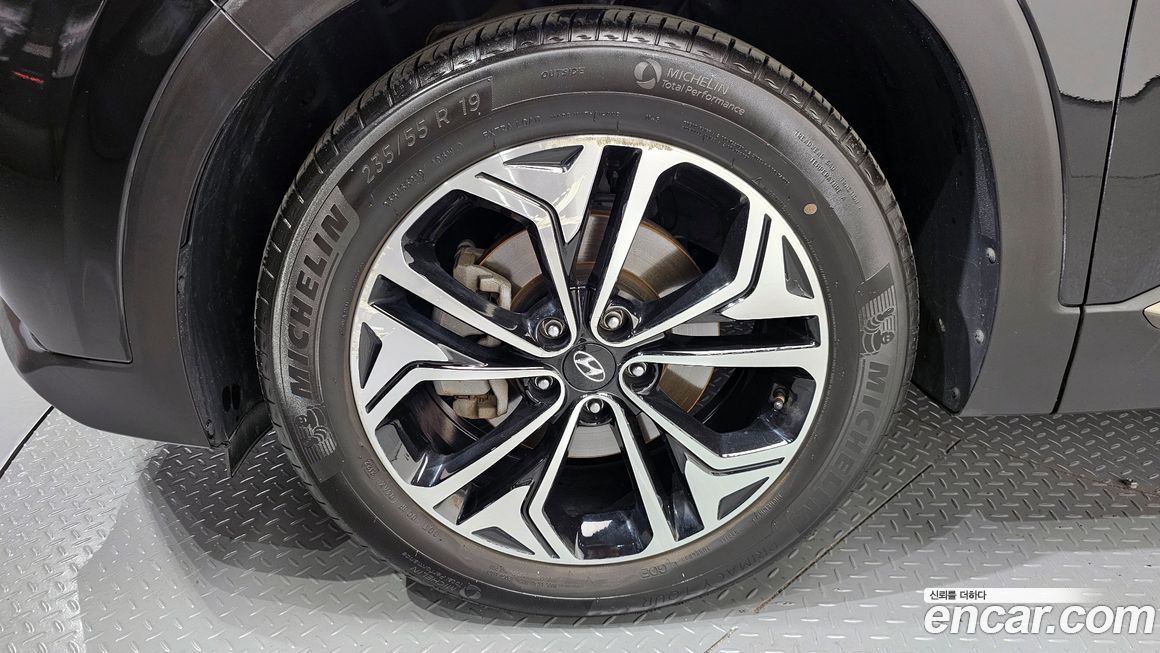 Hyundai Santafe 2020