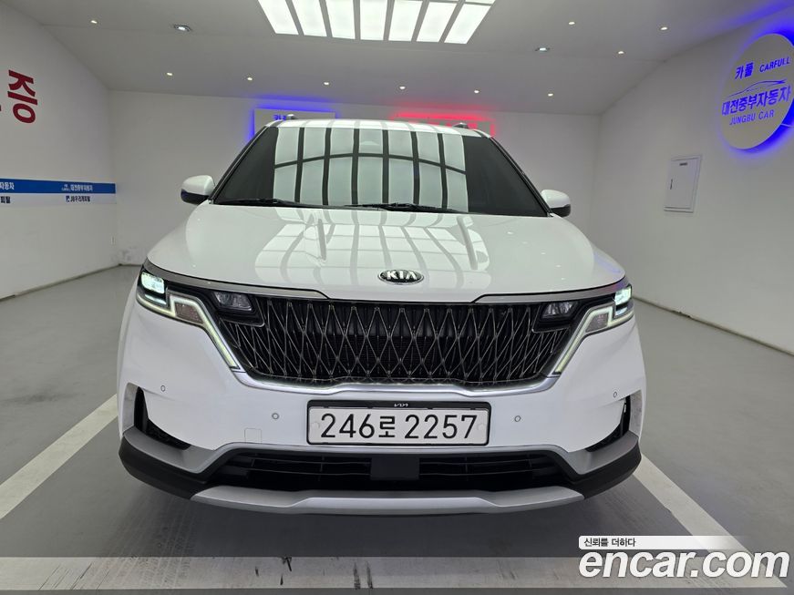Kia Canival 2021