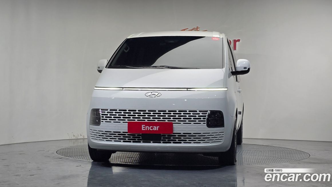 Hyundai Staria 2024