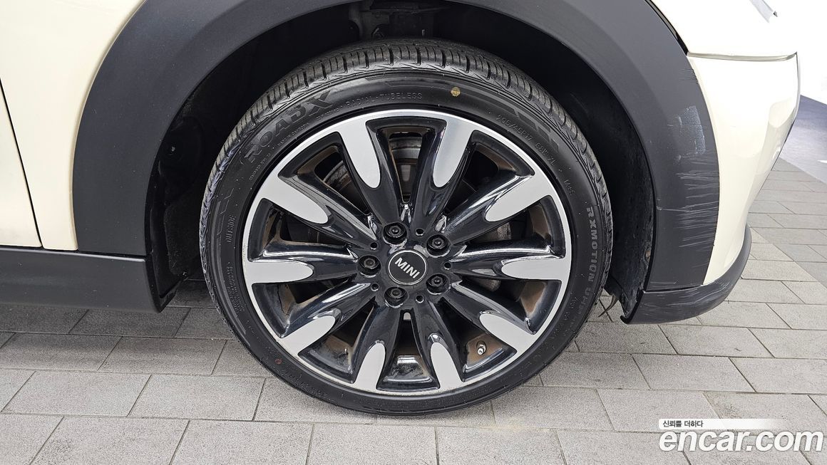 Mini Cooper Convertible 2022