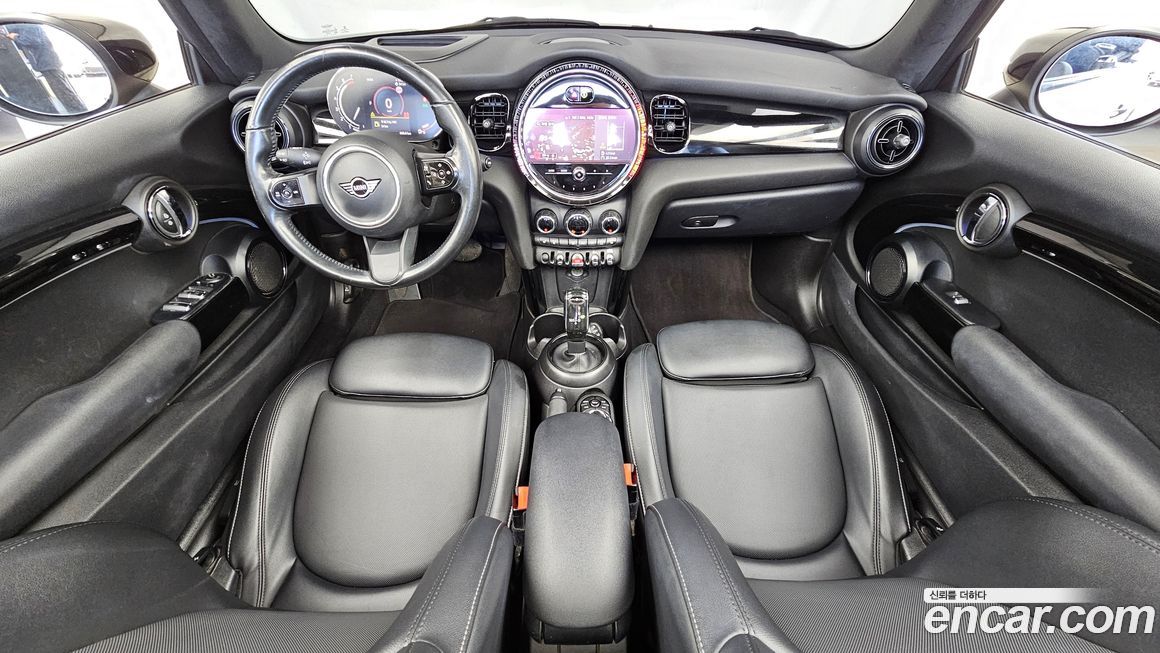 Mini Cooper Convertible 2022