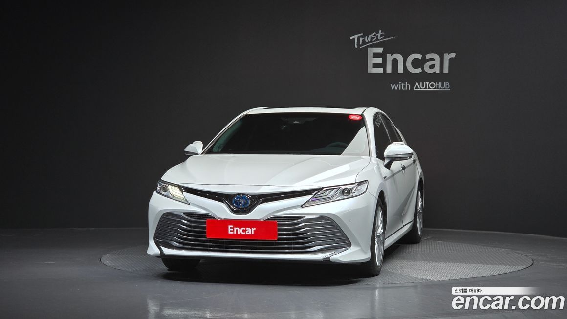 Toyota Camry 2019