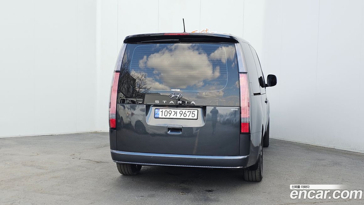 Hyundai Staria 2022