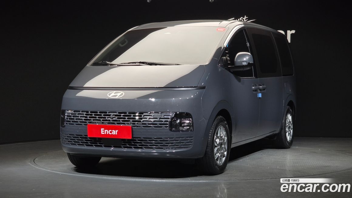 Hyundai Staria 2025