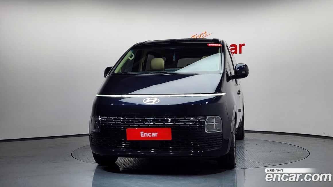 Hyundai Staria 2025