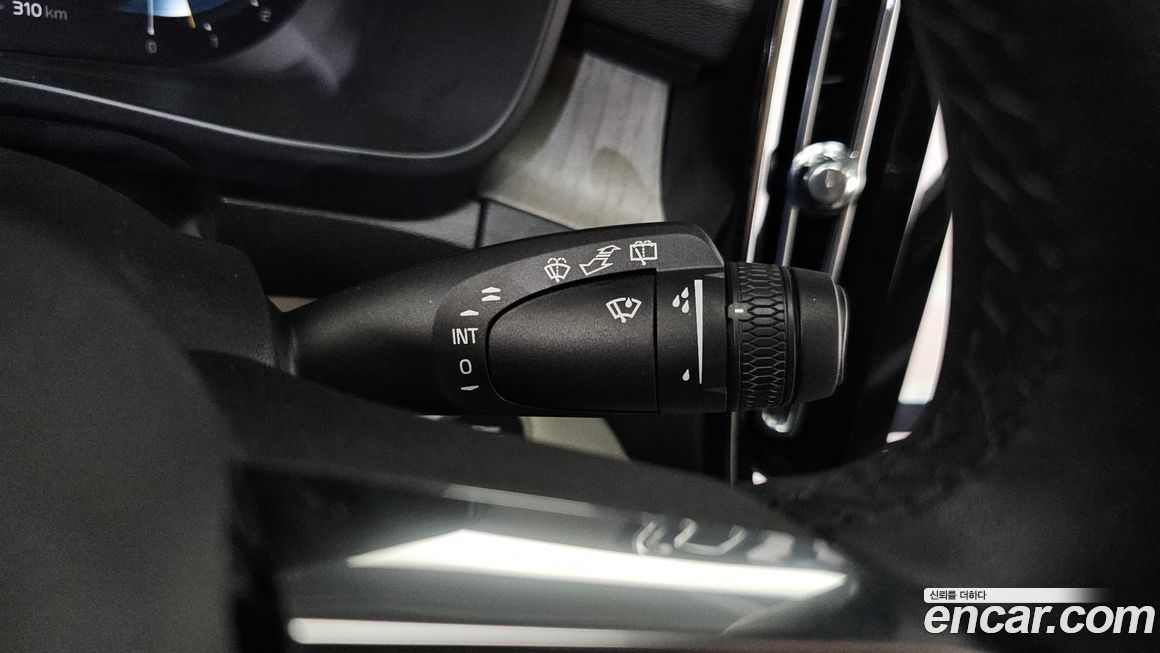 Volvo XC40 2023