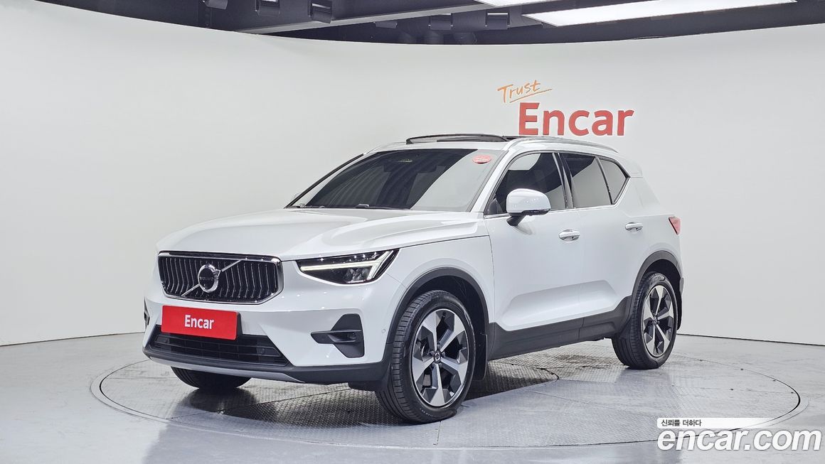 Volvo XC40 2023