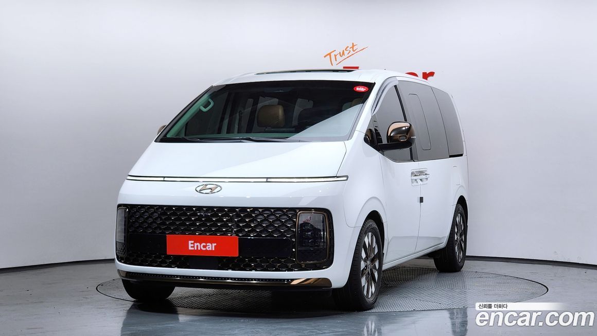 Hyundai Staria 2022