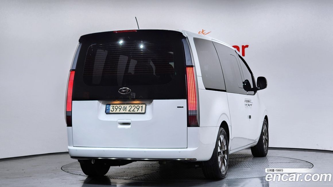 Hyundai Staria 2022