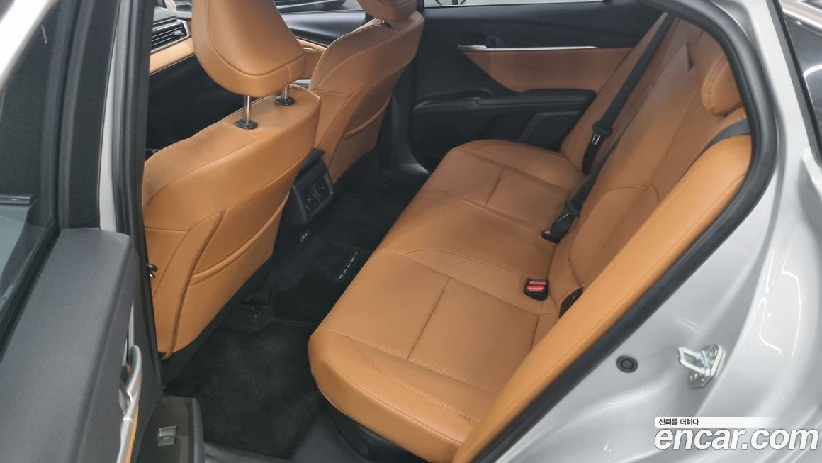 Toyota Camry 2025