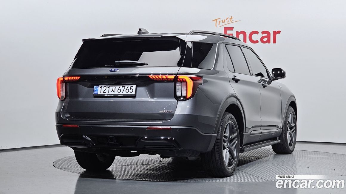 Ford Explorer 2025