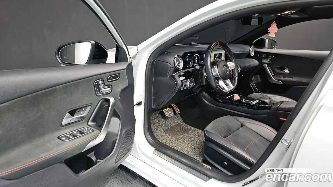 Mercedes-Benz A-Class 2023