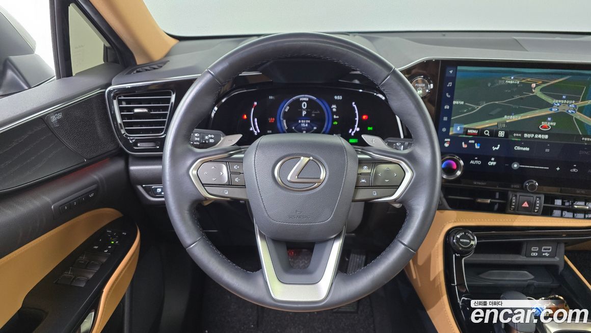 Lexus NX 2024