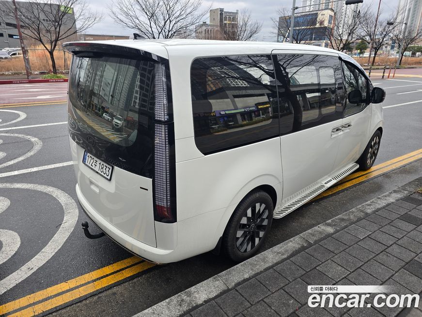 Hyundai Staria 2025