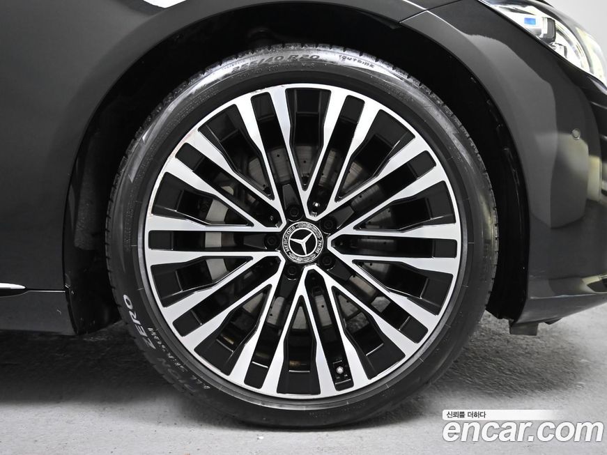 Mercedes-Benz S-Class 2022