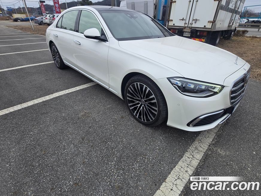 Mercedes-Benz S-Class 2022