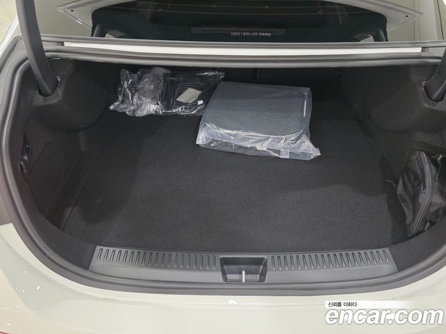 Mercedes-Benz E-Class 2026