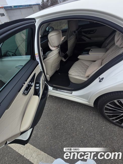 Mercedes-Benz S-Class 2022