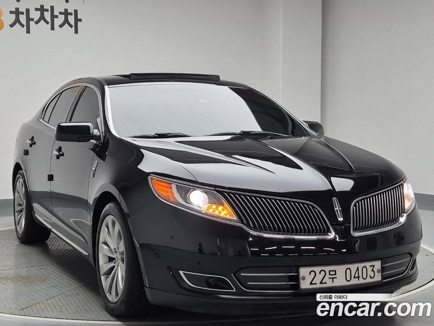 Lincoln MKS 2016