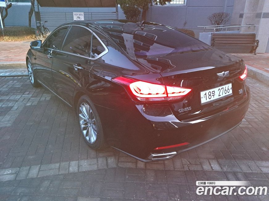 Hyundai Genesis 2016