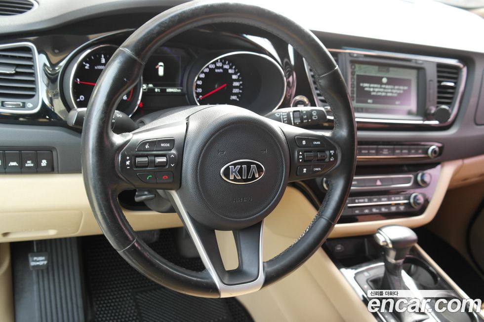 Kia Canival 2017