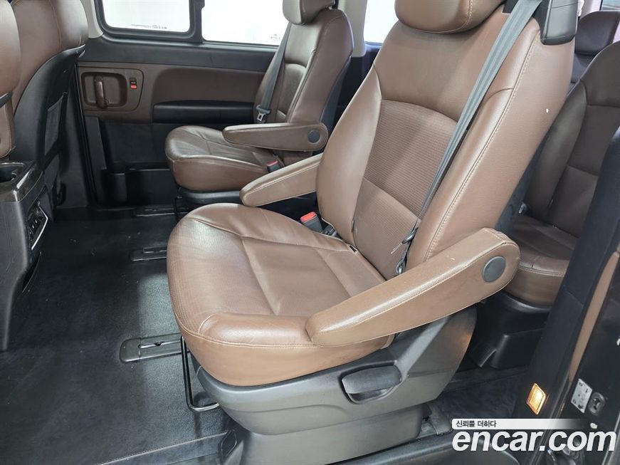 Hyundai Starex 2020