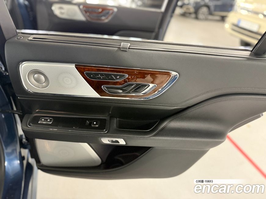 Lincoln Continental 2019