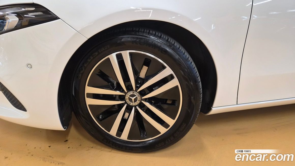 Mercedes-Benz A-Class 2021