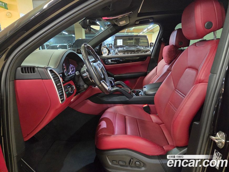 Porsche Cayenne 2022