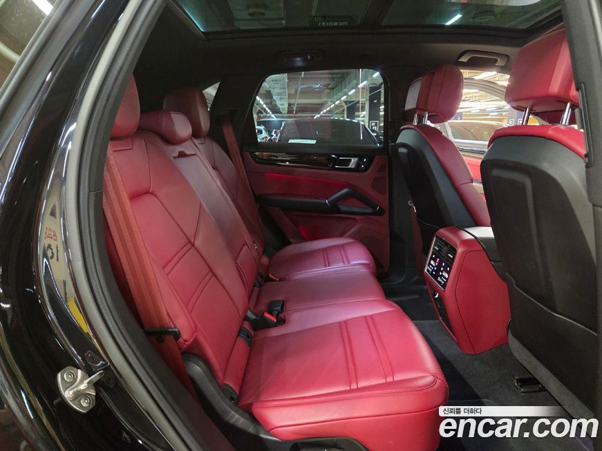 Porsche Cayenne 2022