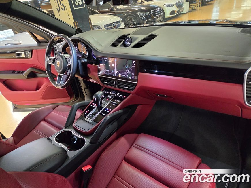 Porsche Cayenne 2022