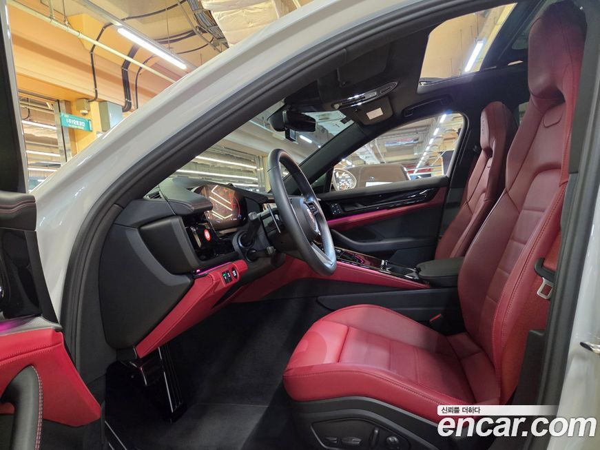 Porsche Panamera 2025