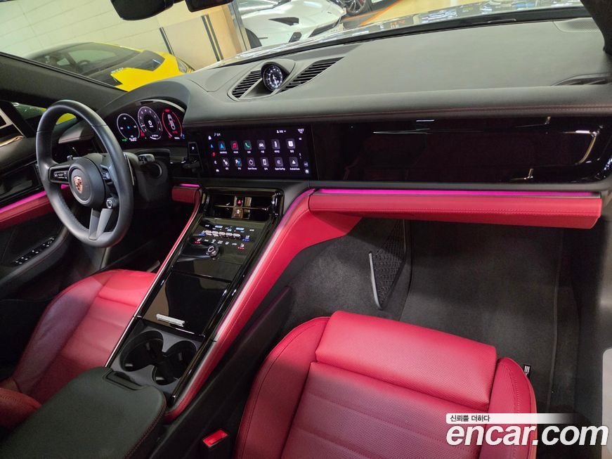 Porsche Panamera 2025