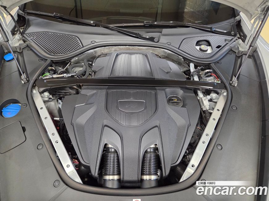 Porsche Panamera 2025