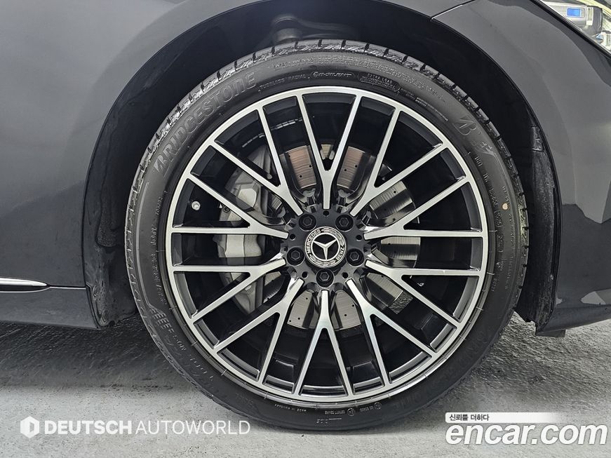 Mercedes-Benz S-Class 2023