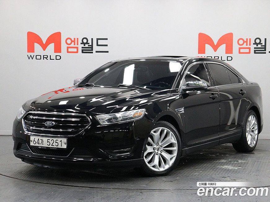 Ford Taurus 2016