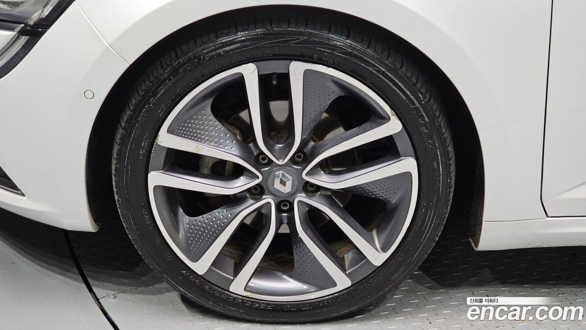 Renault-KoreaSamsung SM6 2016