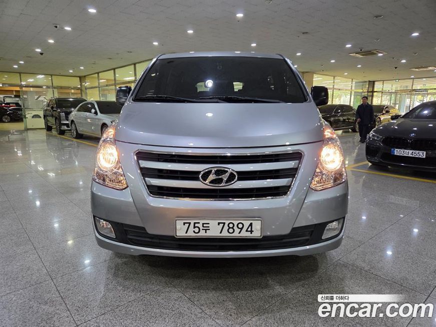 Hyundai Starex 2016