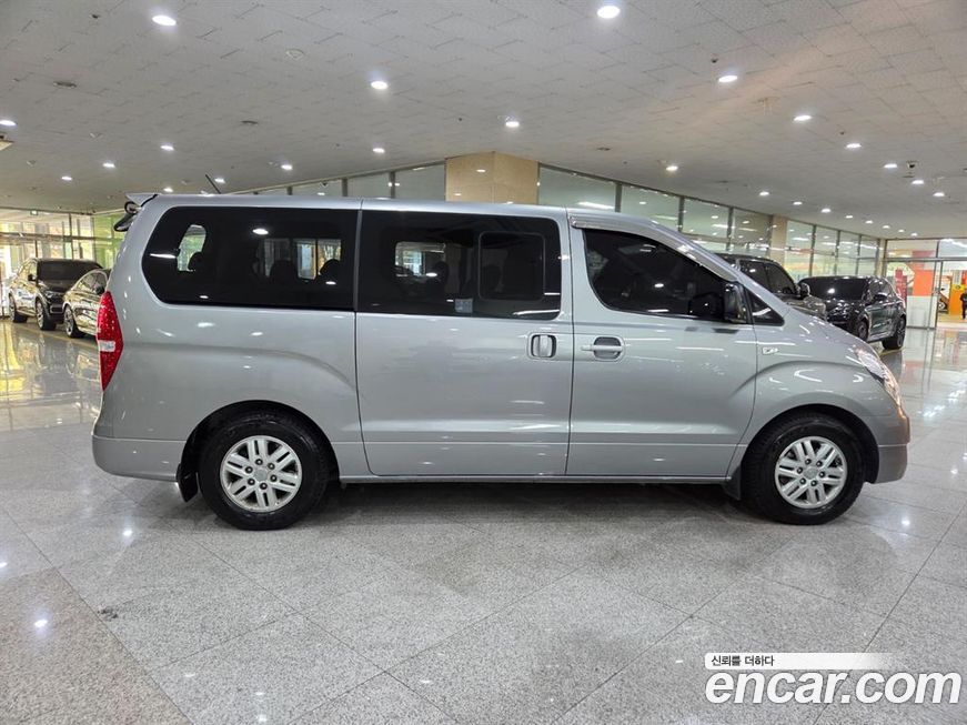 Hyundai Starex 2016